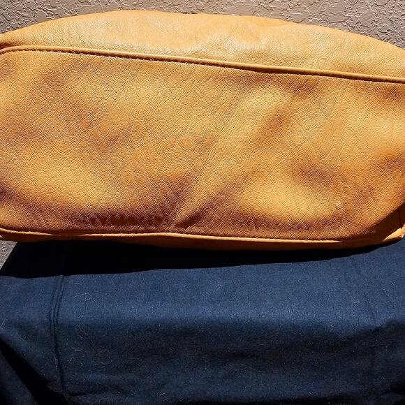 Jessica Simpson Yellow Leather Hobo Bag Purse Shoulder Tote Boho Slouchy Chic - Picture 11 of 16